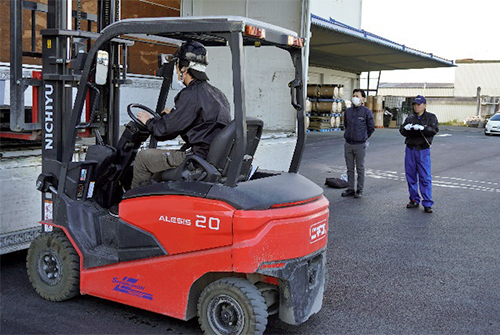 フォークリフトの実運転の講習